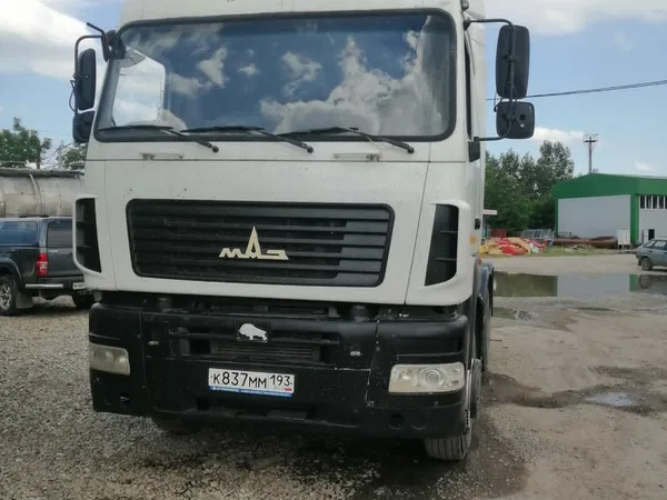 Седельный тягач МАЗ 6430А9-1320-020