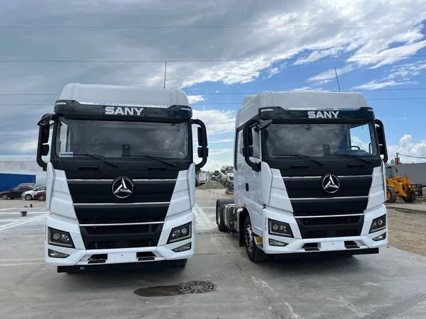 Седельный тягач Sany D495AS