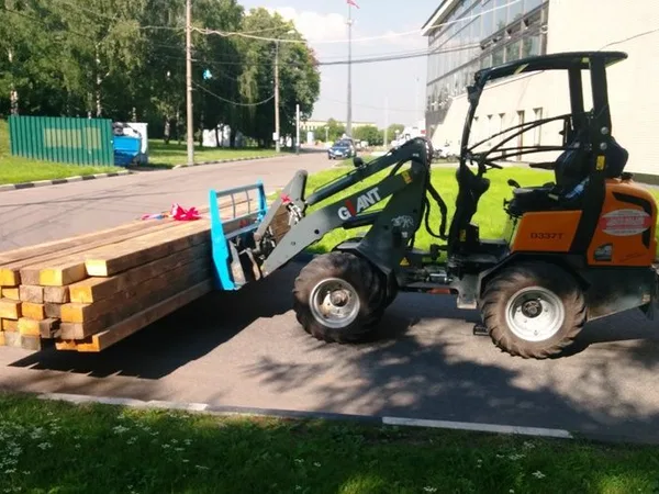 Мини-погрузчик Giant D337T