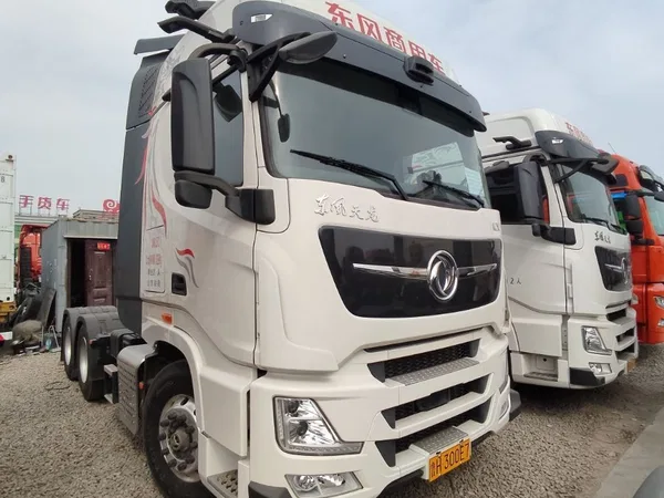 Седельный тягач Dongfeng KC