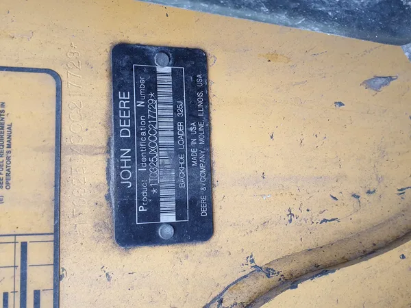 Экскаватор-погрузчик John Deere 325j