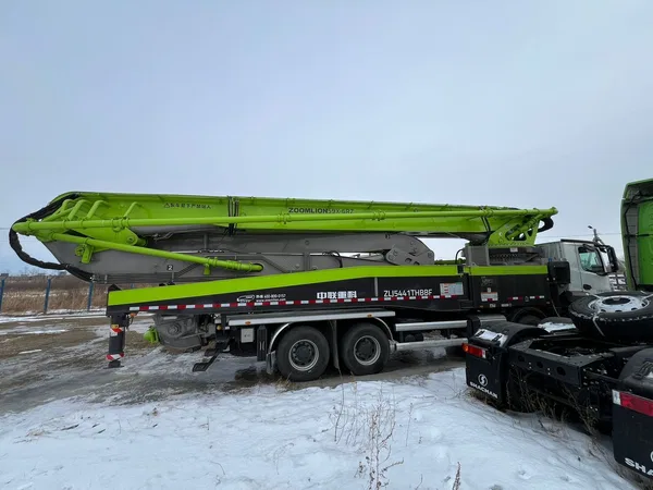 Автобетононасос Zoomlion 57X-6RZ на шасси Scania Р450 8х4