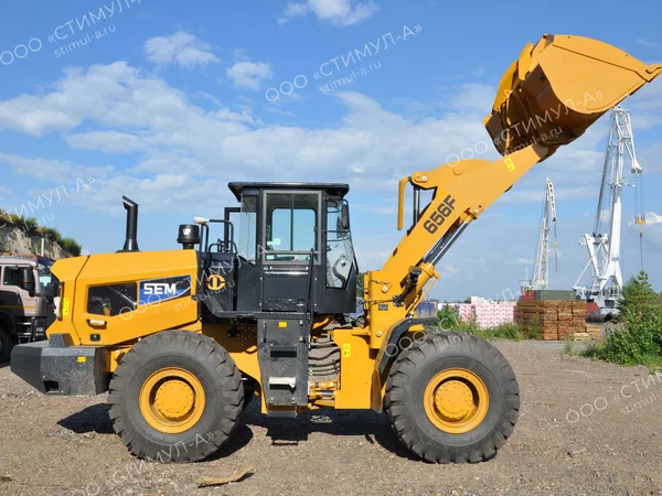Фронтальный погрузчик SEM 655D