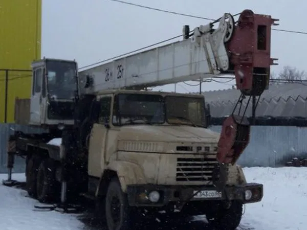 Автокран СОКОЛ 25 тонн на шасси КрАЗ