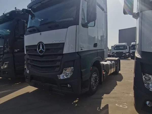 Седельный тягач Mercedes-Benz Actros 1848 LS