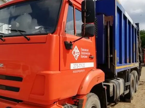 Мусоровоз Москоммаш БМ-7028-13 на шасси КамАЗ 65115
