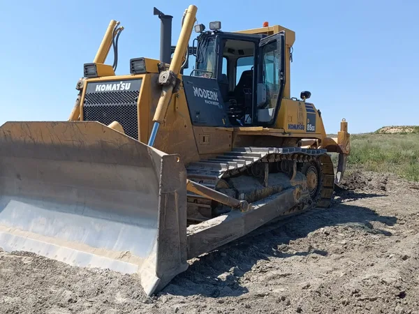 Гусеничный бульдозер Komatsu D85