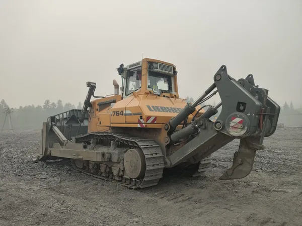 Гусеничный бульдозер Liebherr PR764