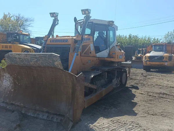 Гусеничный бульдозер Liebherr PR 736 XL