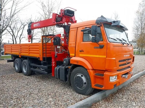 Бортовой грузовик с КМУ КамАЗ 65115