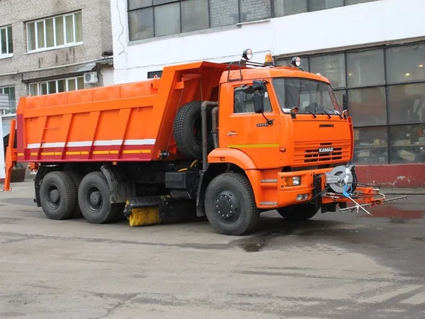 Поливомоечная машина КамАЗ КДМ 7881010