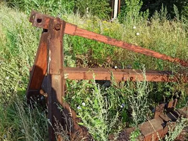 Плуг ПН-4-35 трехкорпусной навесной