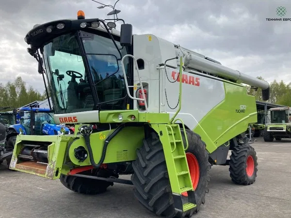 Зерноуборочный комбайн Claas Тucаno 570