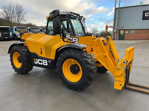 Телескопический погрузчик JCB 531-70