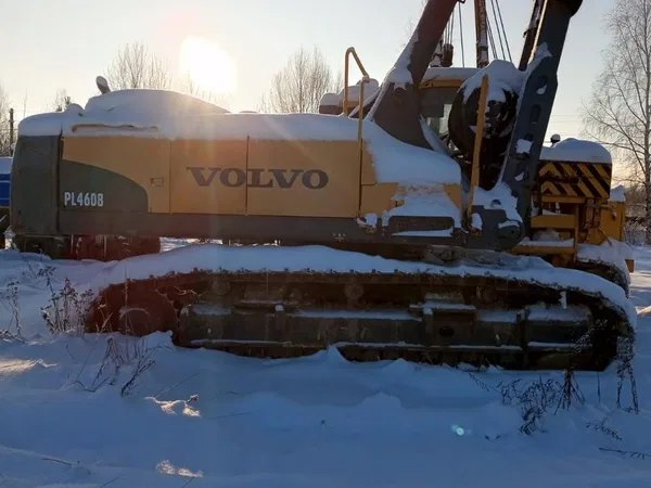Трубоукладчик Volvo PL4608