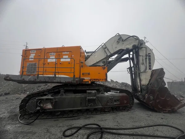 Карьерный (горный) экскаватор Liebherr R 974 B