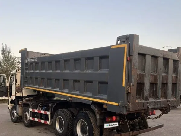 Самосвал FAW J6