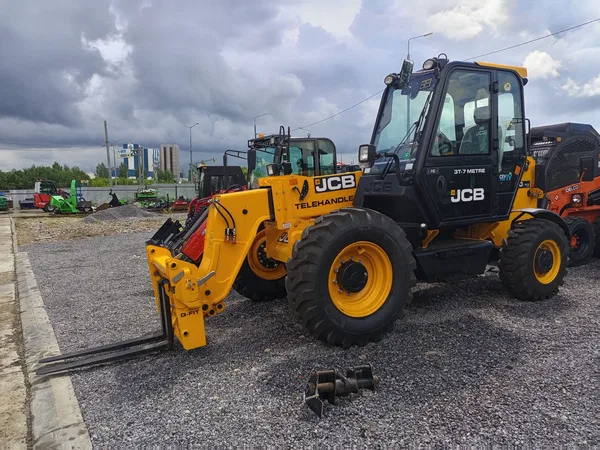 Телескопический погрузчик JCB 530-70
