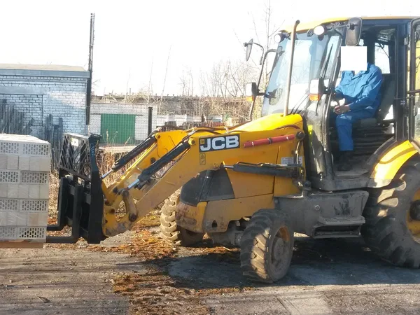 Экскаватор-погрузчик JCB midi