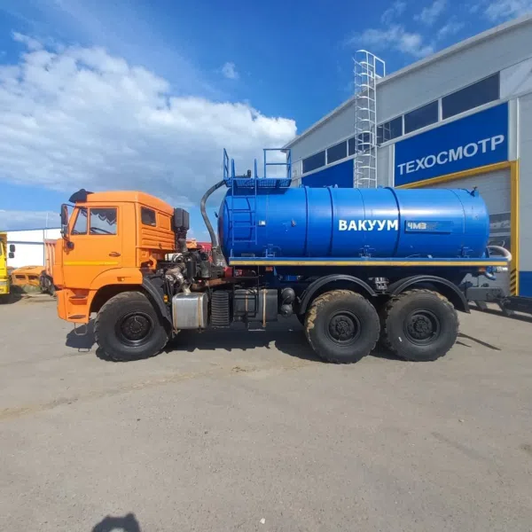 Ассенизатор КамАЗ 43118