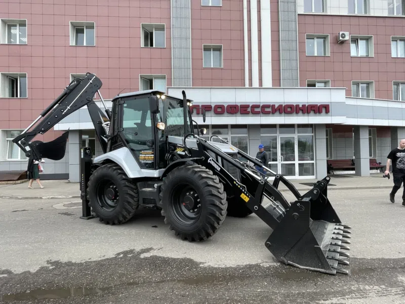 Экскаватор-погрузчик Cukurova 888XG