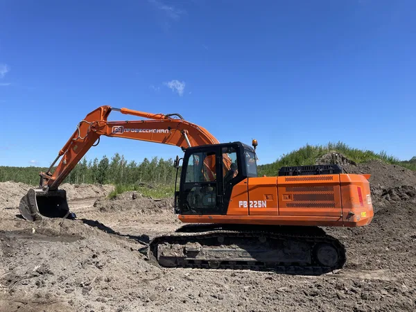 Гусеничный экскаватор Профессионал PB225N