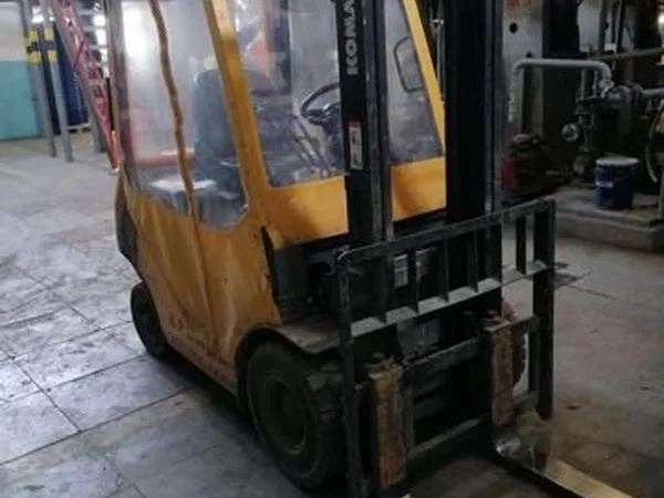 Вилочный погрузчик Komatsu FD18T-21