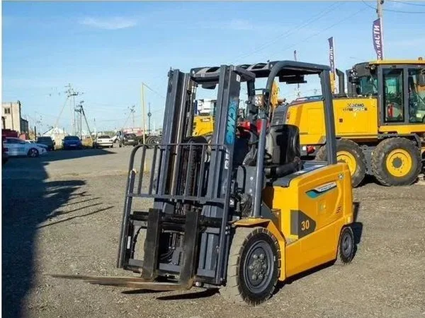 Вилочный электропогрузчик XCMG XCB30