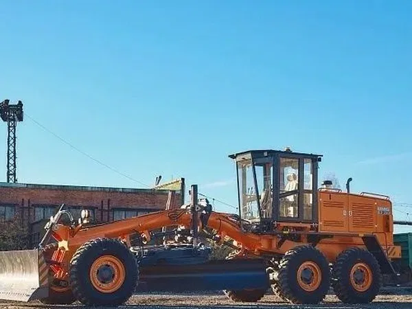 Автогрейдер                                                         UMG                                                     ДЗ-250