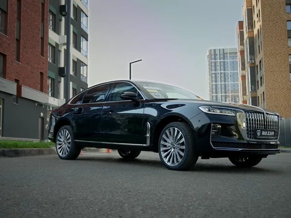 Бронированный автомобиль Hongqi H9