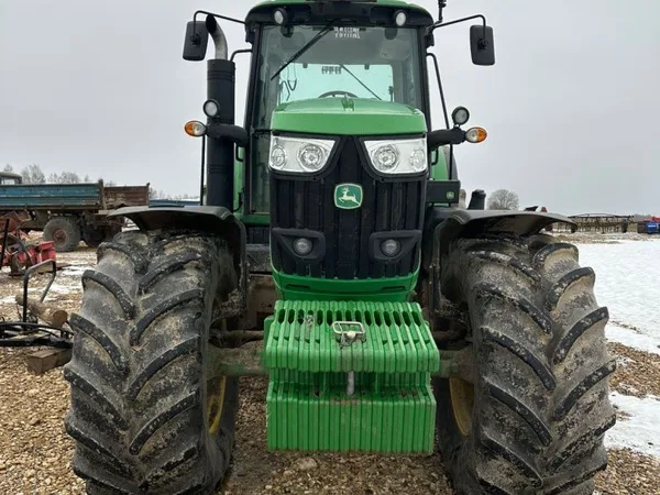 Трактор John Deere 6195M