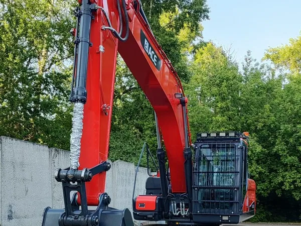Гусеничный экскаватор ACE 230