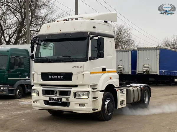 Седельный тягач КамАЗ М1840 5490 S5 NEO