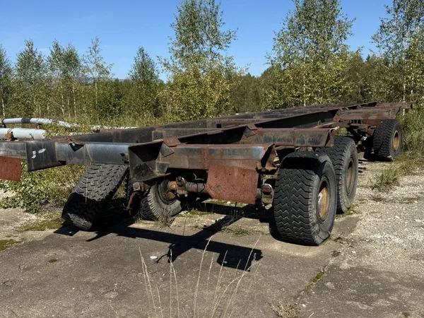 Шасси полуприцепа КамАЗ на шасси 847020