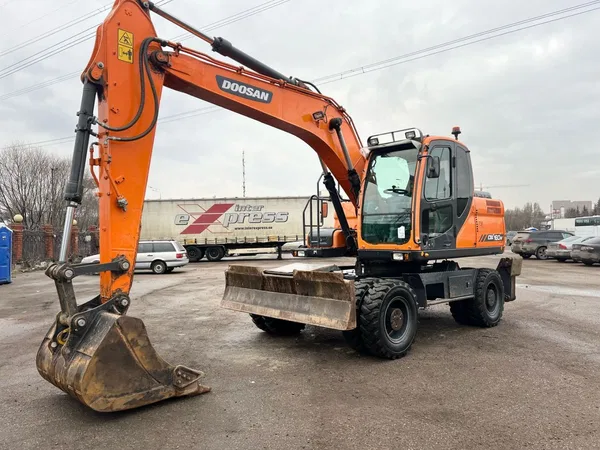 Колесный экскаватор DOOSAN DX160W