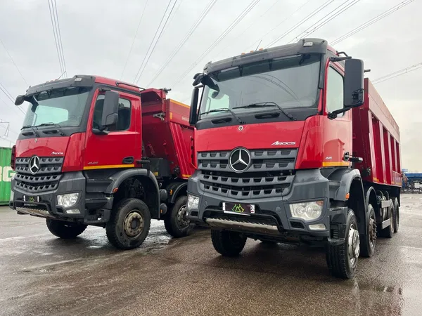 Самосвал Mercedes-Benz Arocs 4145
