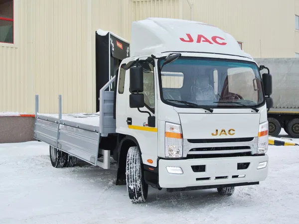 Бортовой грузовик JAC N90