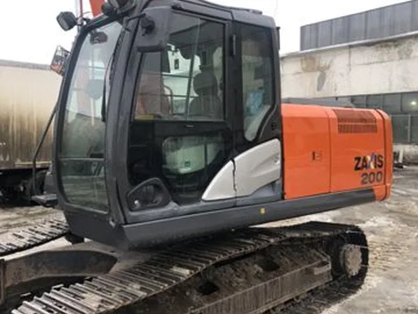 Гусеничный экскаватор Hitachi ZX 200-5G