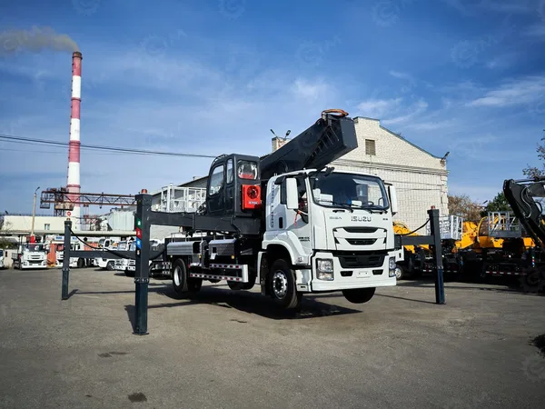 Автовышка ISUZU Elf