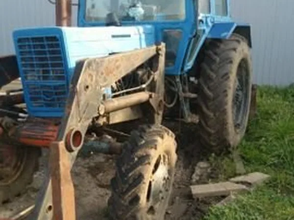 Трактор МТЗ Беларус 82