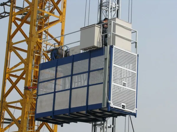 Мачтовый подъемник CABR/M SC 200