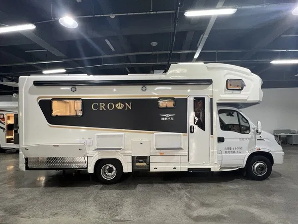 Автодом Jinghang RV Crown