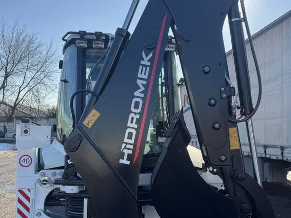 Экскаватор-погрузчик Hidromek 102S A5