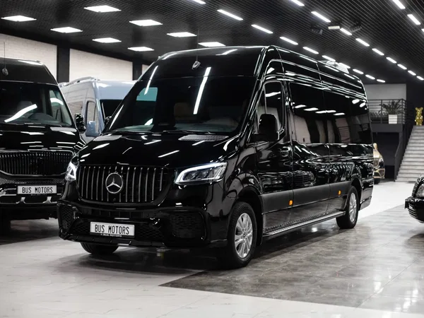 Мобильный офис Mercedes-Benz SPRINTER 319 CDI 7+1