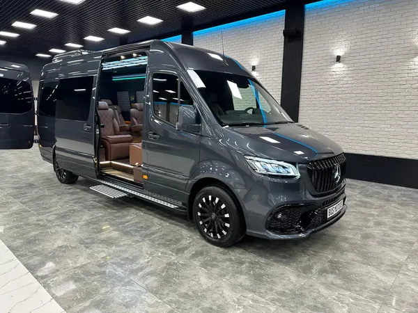 Мобильный офис Mercedes-Benz SPRINTER 319 CDI 7+1