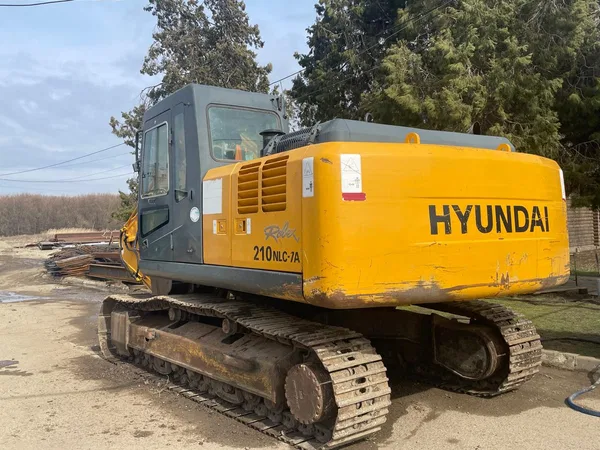Гусеничный экскаватор                                                         Hyundai                                                     210  NLC 7a