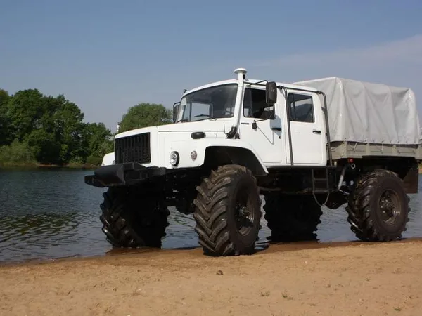 Колесный вездеход Завод вездеходных машин (ЗВМ) ЗВМ-39081 "Сивер" (4х4)