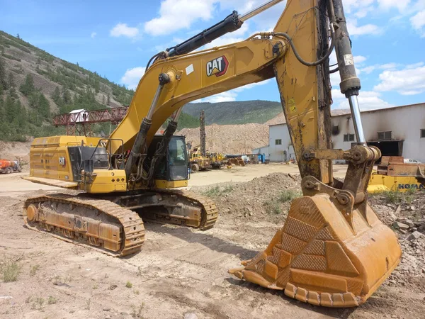 Гусеничный экскаватор Caterpillar 395