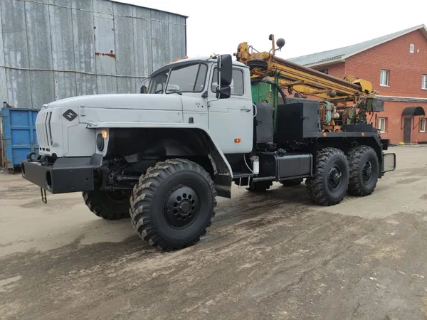 Мобильная буровая установка Геомаш  ПБУ-2-327 на шасси Урал  4320-1112-61