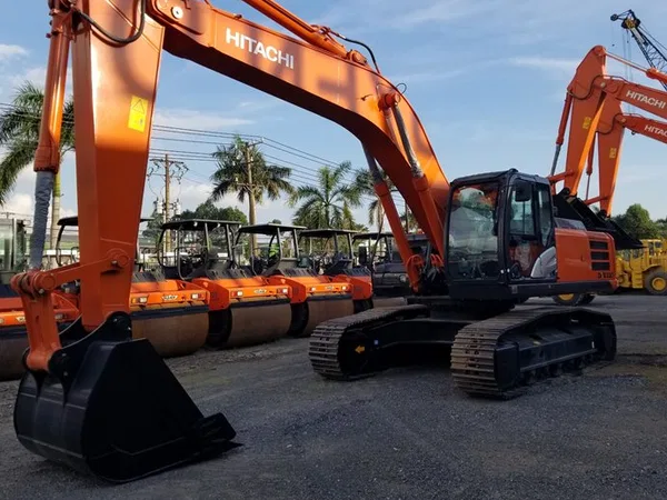 Гусеничный экскаватор Hitachi ZX330 5G